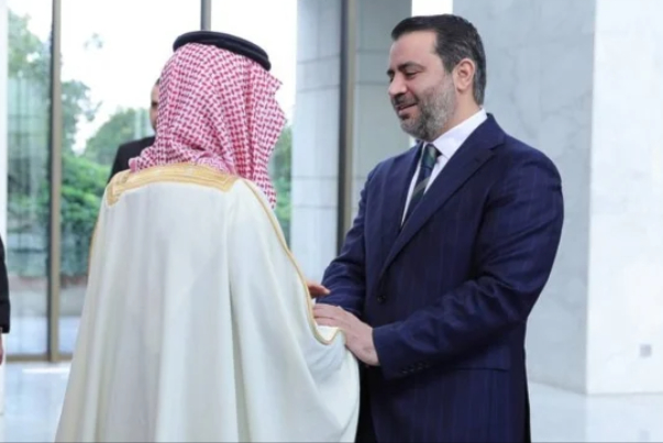 אבן פרחאן פוגש את אל-שעיבאני בדמשק: יש לנו איתותים חיוביים לגבי הסרת הסנקציות על סוריה