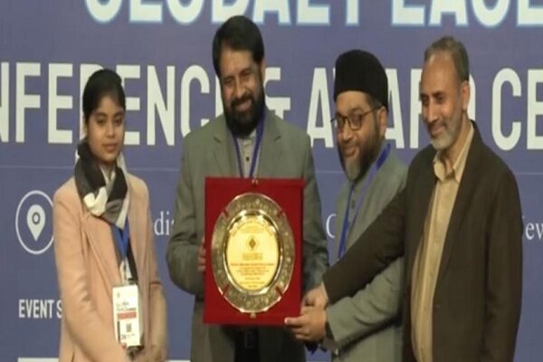 איראן מקבלת את פרס גנדי לשלום כהוקרה על תמיכתה בעם הפלסטיני