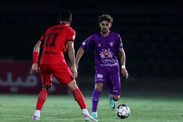 دیدار تراکتور و هوادار رایگان شد