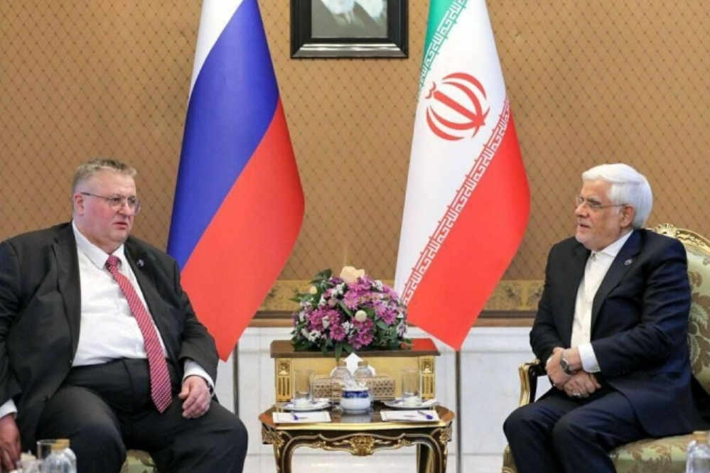 Ареф: Мы будем искать решения региональных проблем только с помощью стран региона