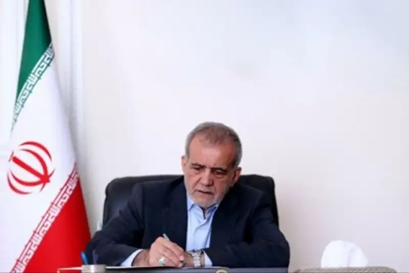 رئیس‌جمهور درگذشت آیت‌الله مستجاب‌الدعواتی تسلیت گفت