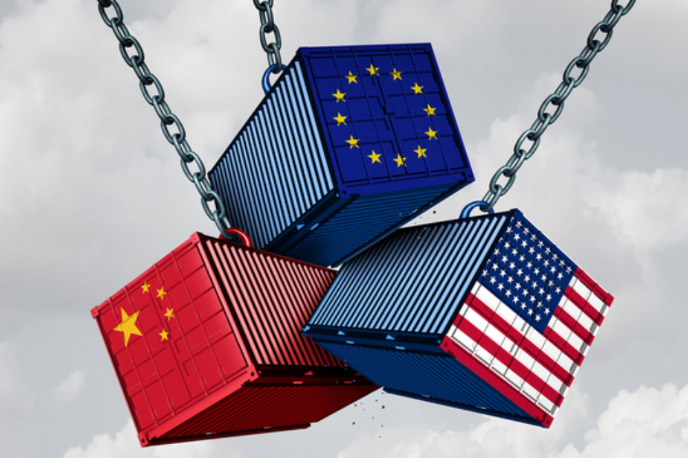 بلایی که نبرد اقتصادی آمریکا و اروپا بر سر اقتصاد جهانی می آورد