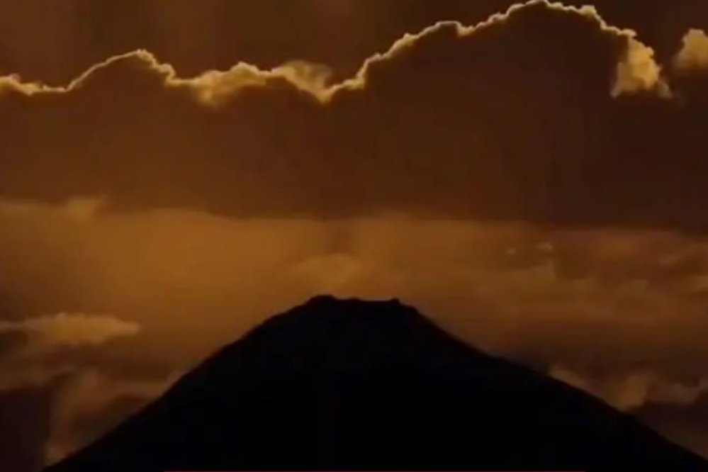 نورنما | طلوع جذاب خورشید بر فراز دماوند تماشا از توچال