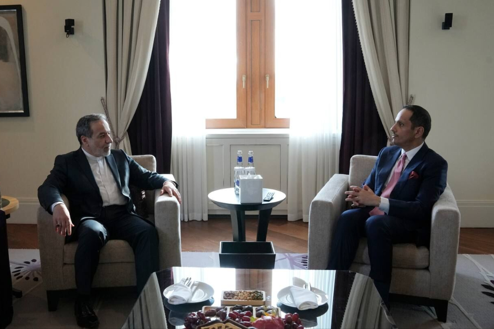 阿拉克奇与卡塔尔首相在莫斯科会面