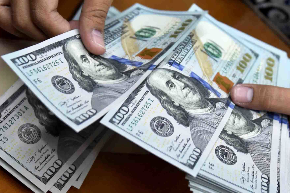 قیمت دلار امروز شنبه 4 مرداد 1404