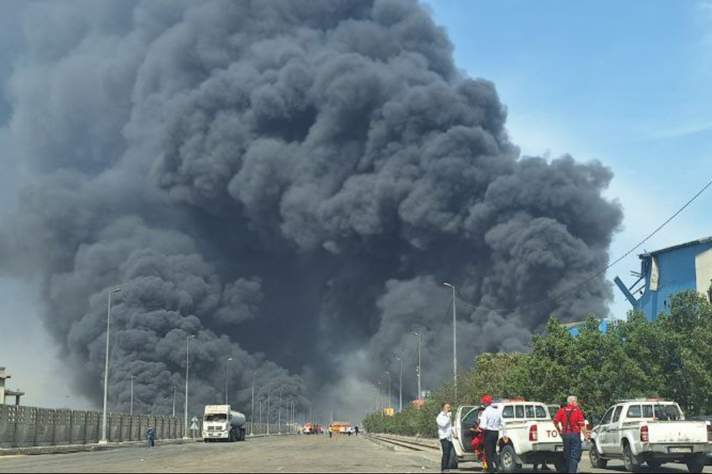 تصویر دیده نشده از لحظه انفجار در بندر شهید رجایی امروز +فیلم