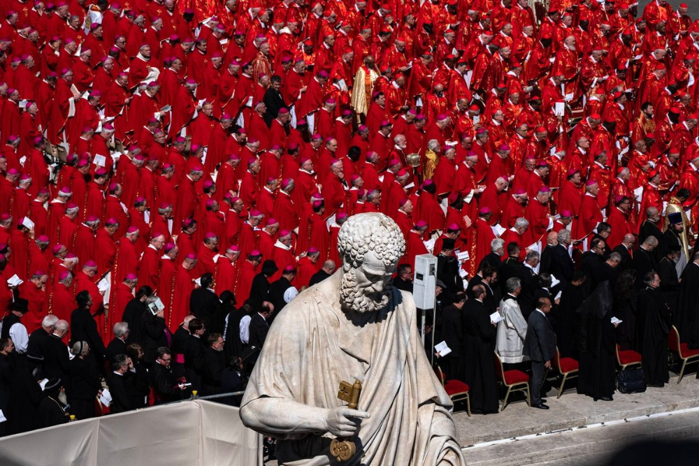 梵蒂冈冒出黑烟；新教皇尚未选出！