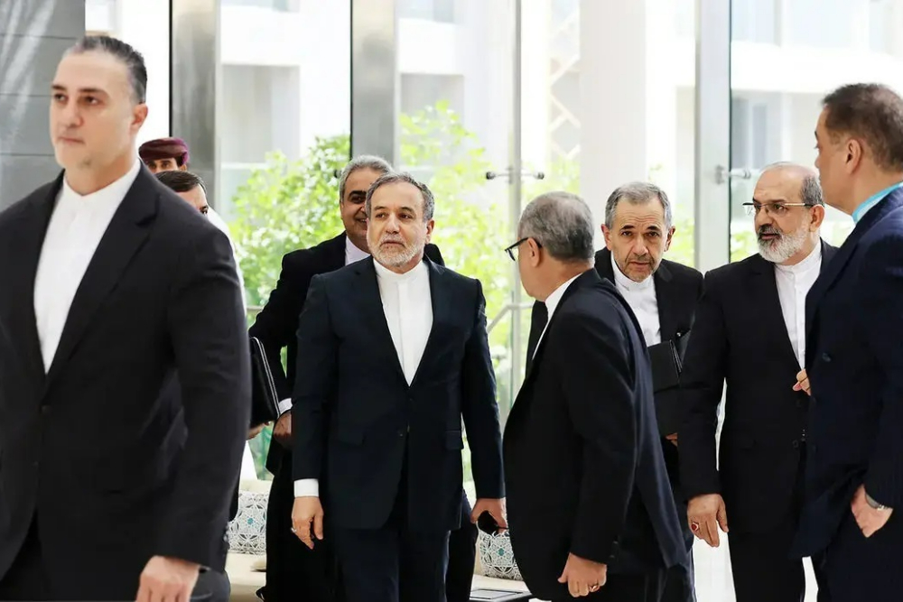 Muscat talks; diplomacy progresses but without retreat