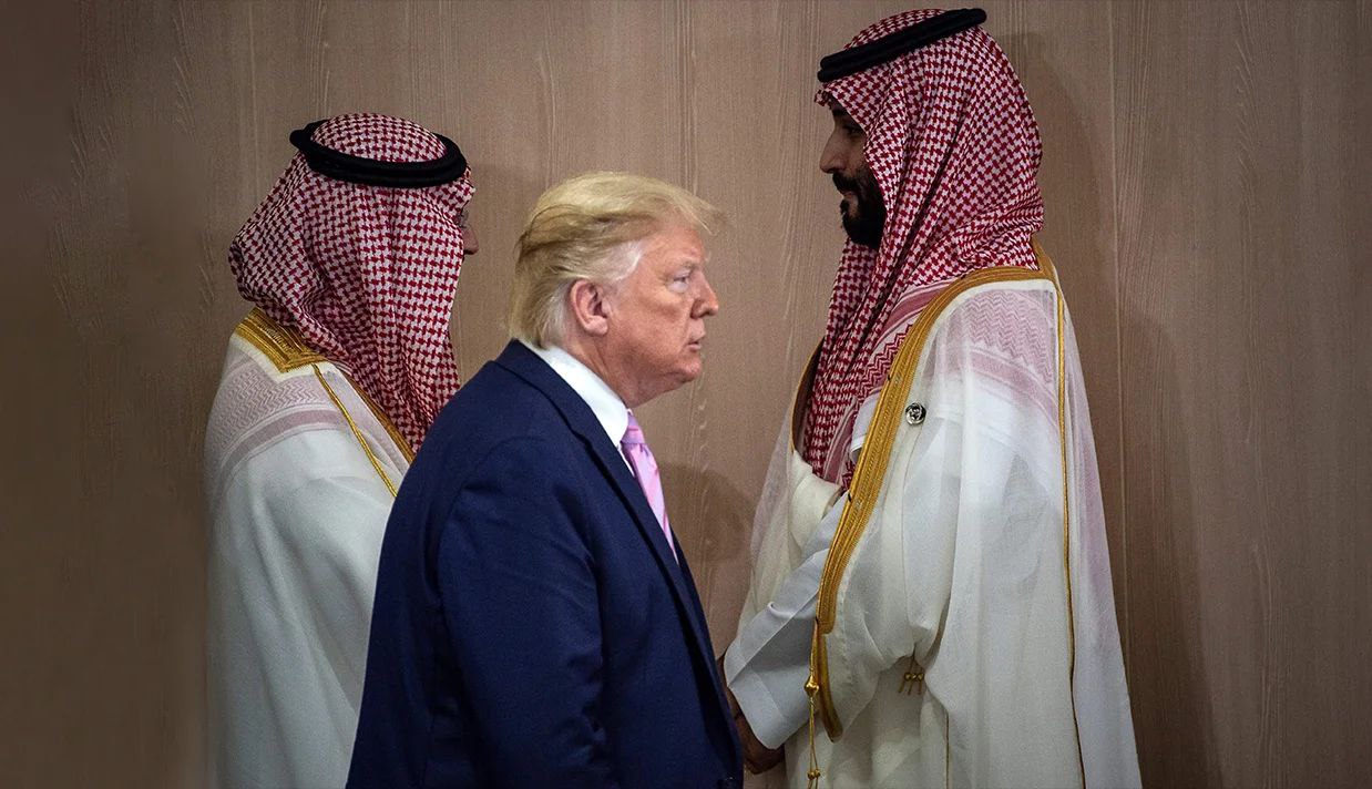 在波斯湾的美元中翩翩起舞；特朗普是在寻求权力展示吗？