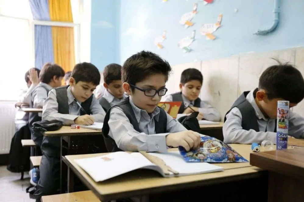 ساعت مدارس هم مانند ادارات تغییر کرد! +جزئیات