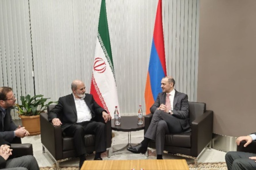 Ахмадиан: Мы не позволим врагам нанести ущерб добрым отношениям между Ираном и Арменией