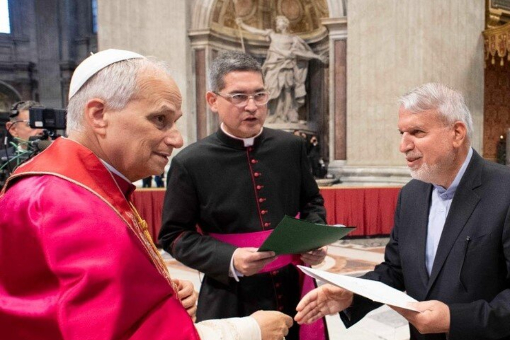 סאלחי אמירי נפגש עם האפיפיור ליאו ה-14 בוותיקן