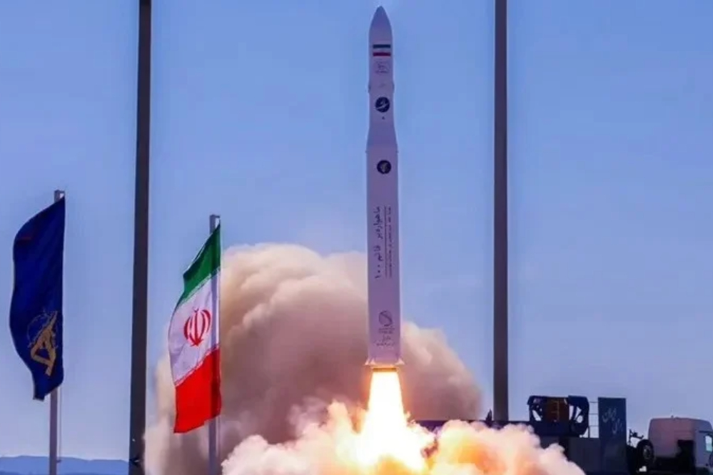 Аэрокосмическая промышленность | Иран входит в десятку стран-лидеров по количеству запусков спутников; Точность иранских спутников достигла менее 4 метров