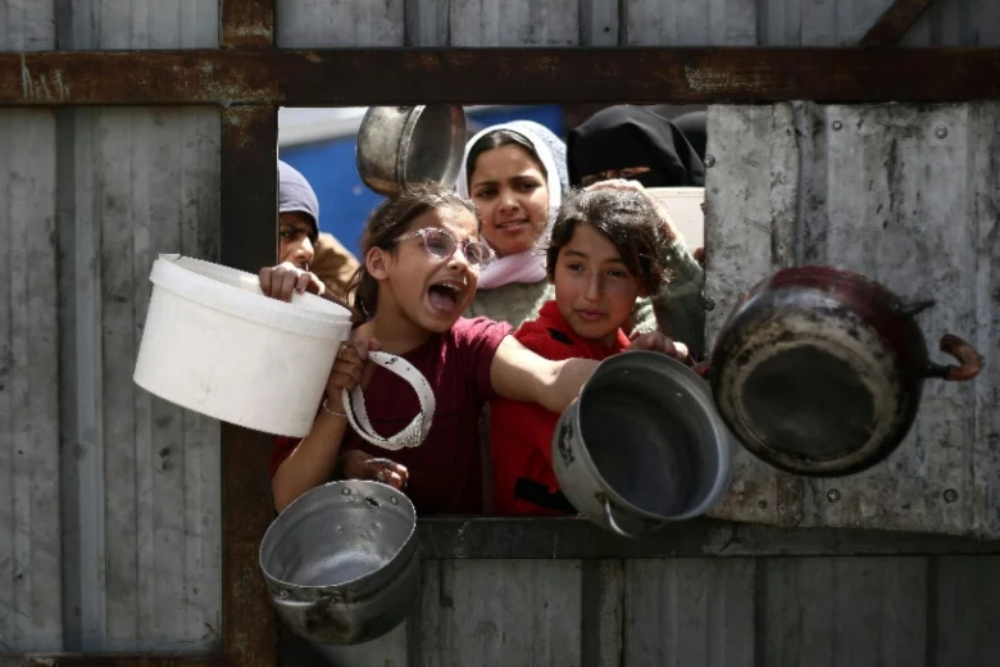 תוכנית אמריקאית לכפות מציאות חדשה בעזה במסווה של סיוע.