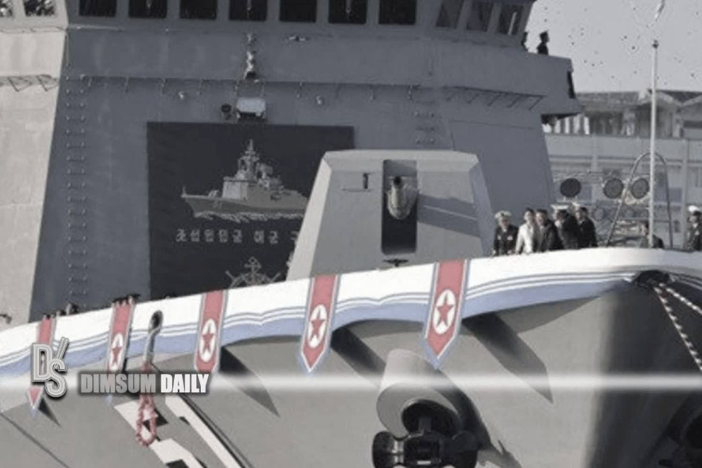 ناوشکن 5 هزار تنی کره شمالی دو نیم شد