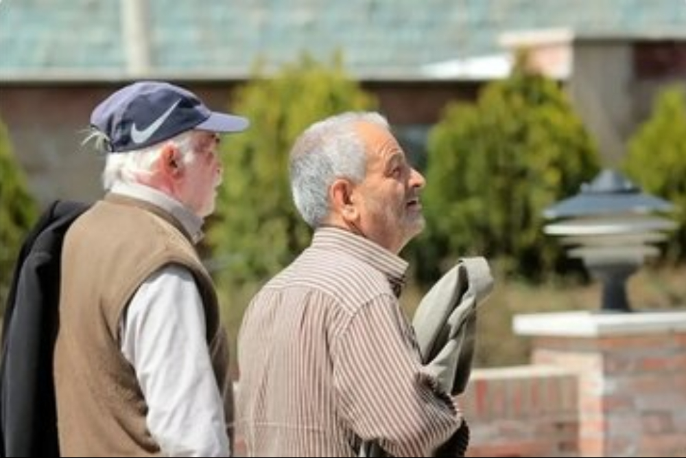 چرا حساب های بازنشستگان مسدود شد؟