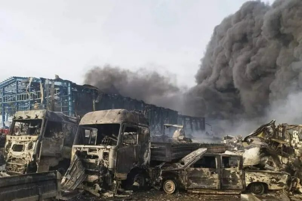 ارزیابی خسارت 1568 خودرو در انفجار بندر شهید رجایی