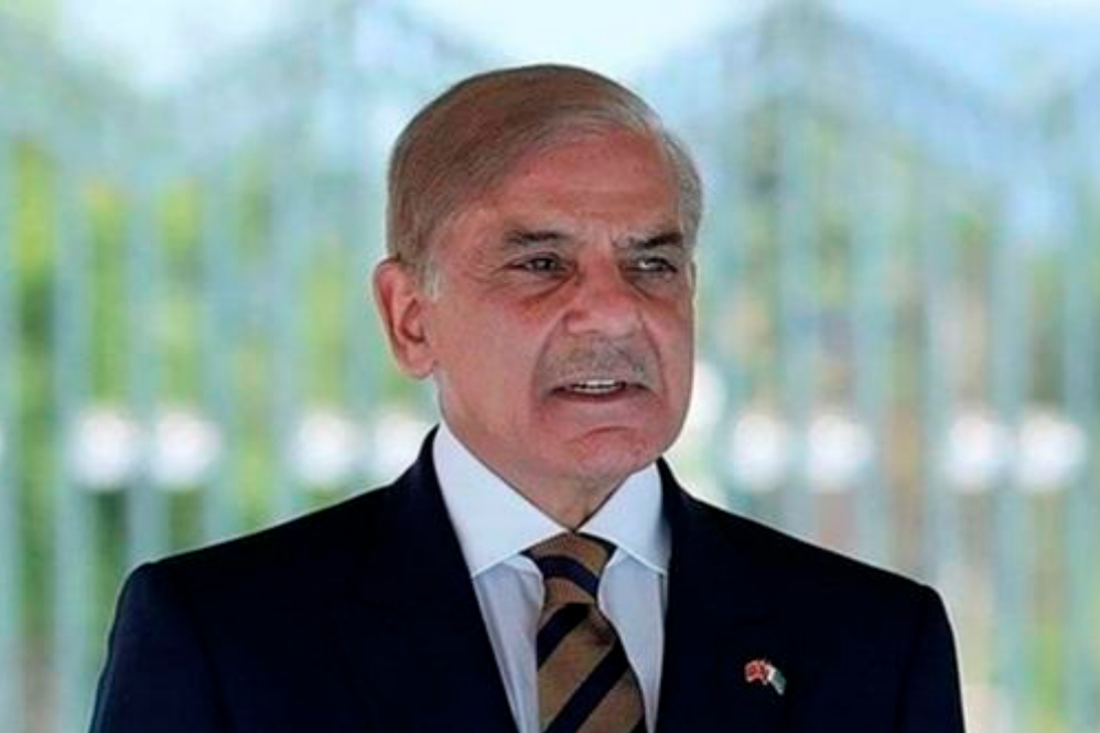 Премьер-министр Пакистана прибыл в Тегеран