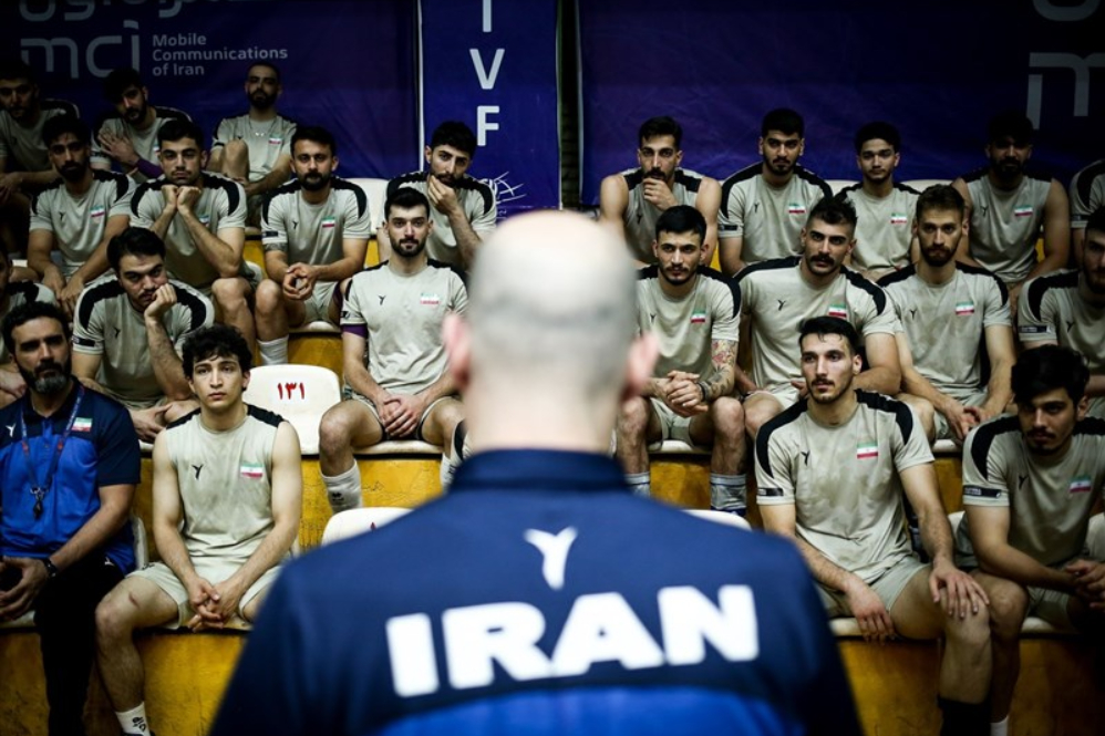 فهرست 16 بازیکن منتخب تیم ملی والیبال ایران