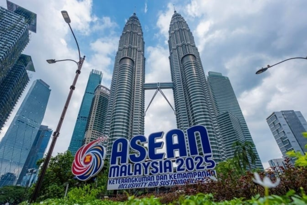 Новая карта АСЕАН; новый торговый путь Азии из Персидского залива в Китай