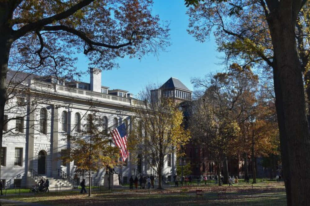 لغو تمام قراردادهای مالی با دانشگاه هاروارد توسط ترامپ