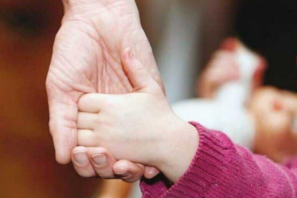 رئیس سازمان بهزیستی: 25 هزار کودک در کشور فرزندخوانده شدند