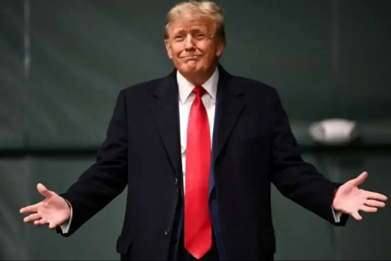 ترامپ با یک جمله، ماکرون را در صحنه بین‌المللی زمین زد