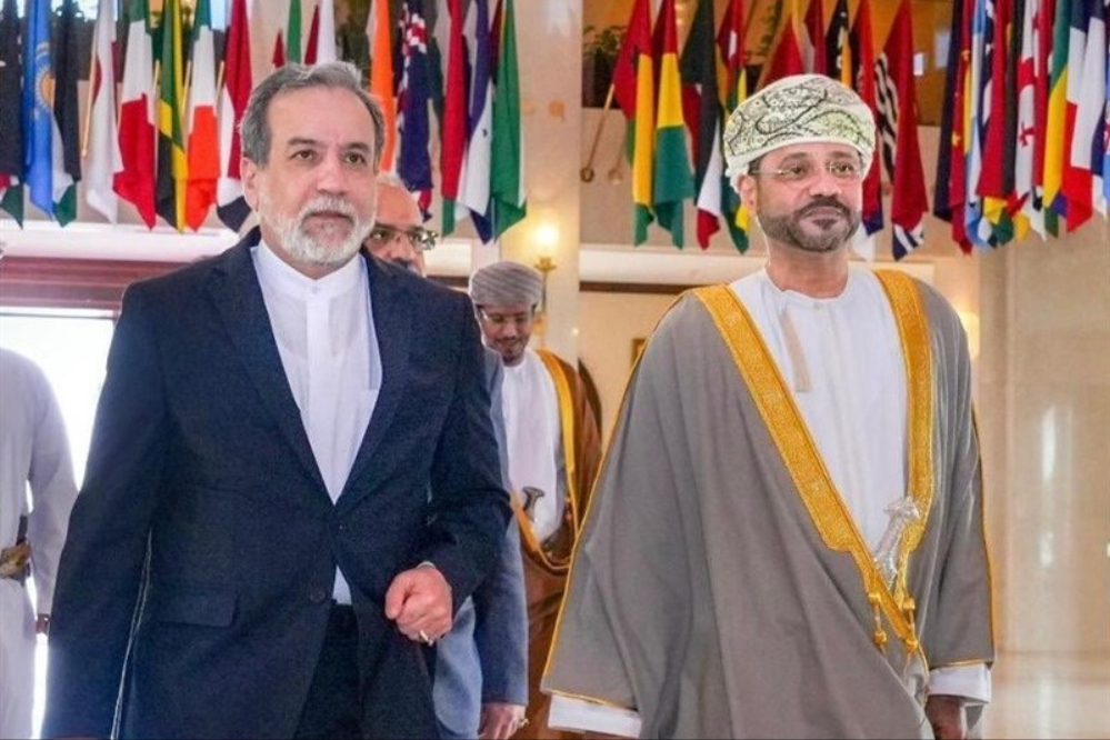 Посредничество Маската продолжается; Значимый визит министра иностранных дел Омана в Тегеран