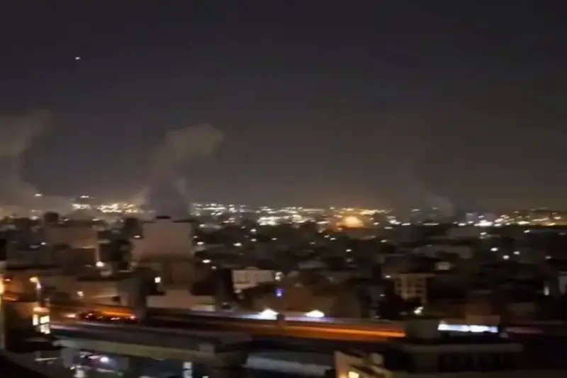 روز گذشته در ایران چه گذشت؟؛ شهادت فرماندهان سپاه و مردم غیرنظامی +فیلم