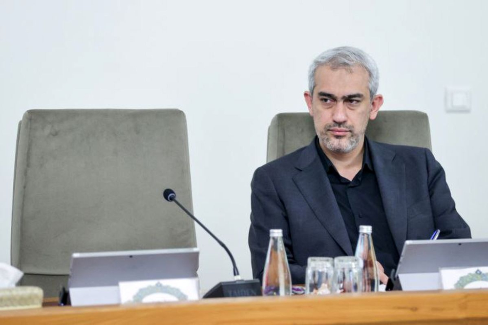 اولین حضور وزیر جدید اقتصاد در جلسه هیئت دولت +عکس