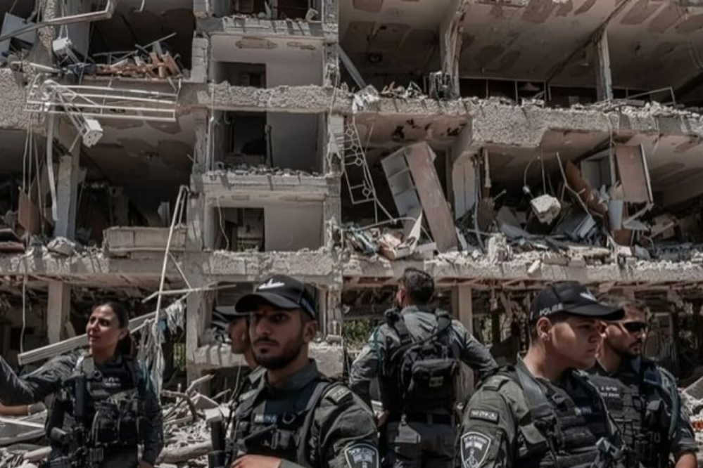 Сионистское СМИ признало: Иранские ракеты прямо нанесли удар по зданию министерства войны Израиля