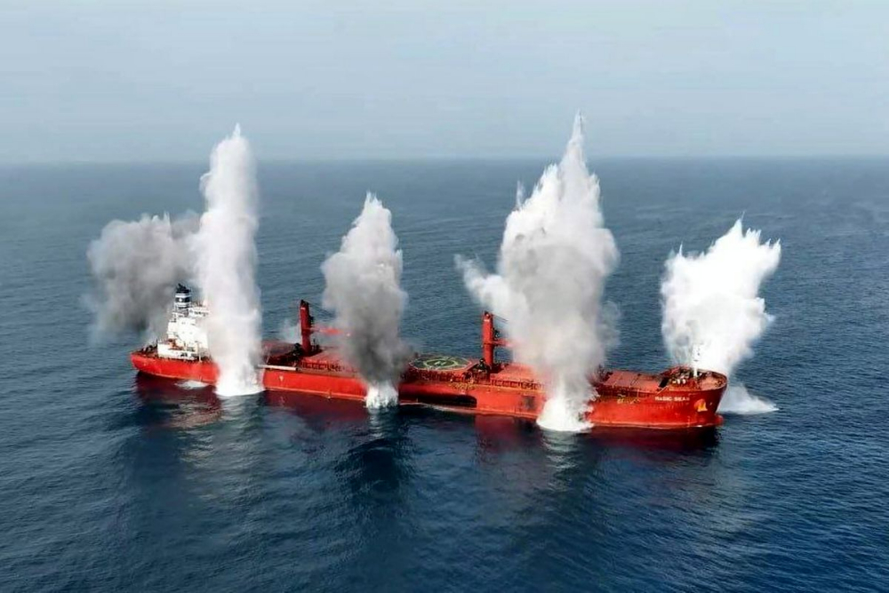 جروزالم‌پست: هیچ کشوری به کشتی‌های غرق‌شده اسرائیل کمک نکرد!