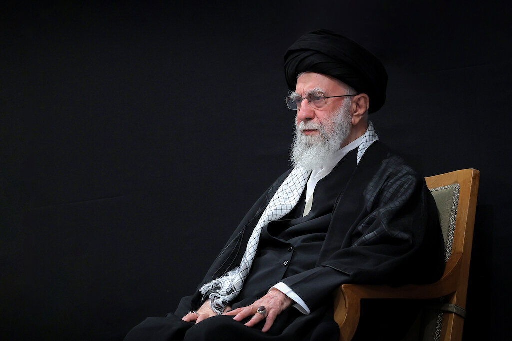 Семь стратегических обязанностей, установленных аятоллой Хаменеи для народа и руководителей Ирана.