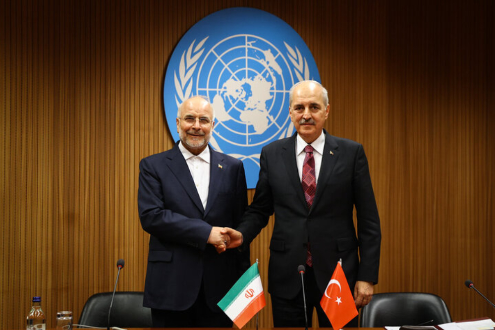 משברים אזוריים נובעים מהתערבות אמריקאית.