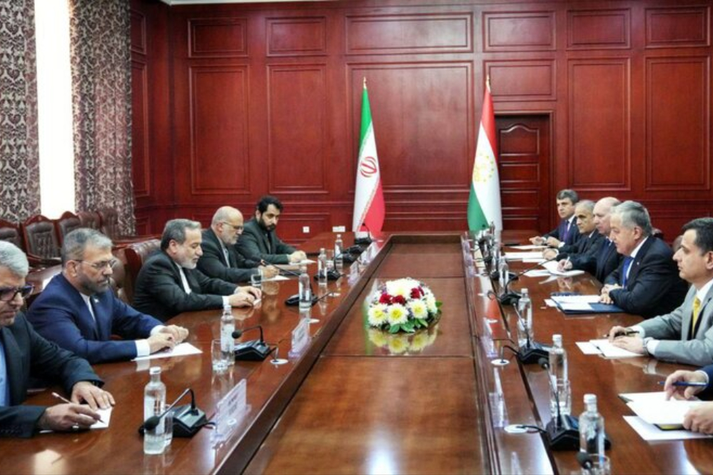 Встреча делегаций Исламской Республики Иран и Таджикистана во главе с министрами иностранных дел