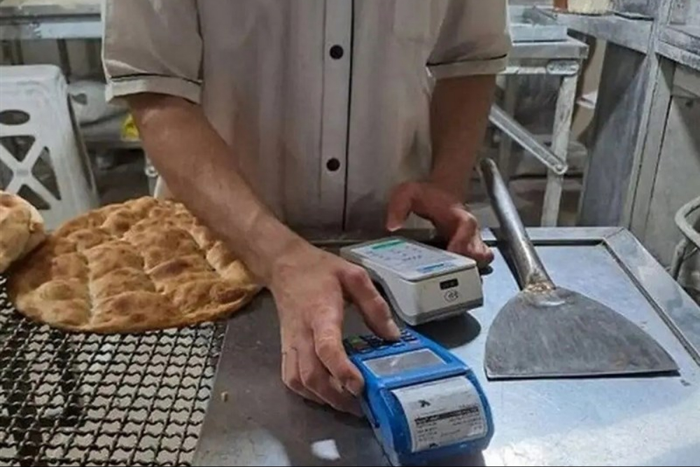 آغاز برخورد جدی و جریمه نانوایی‌های گران‌فروش + فیلم