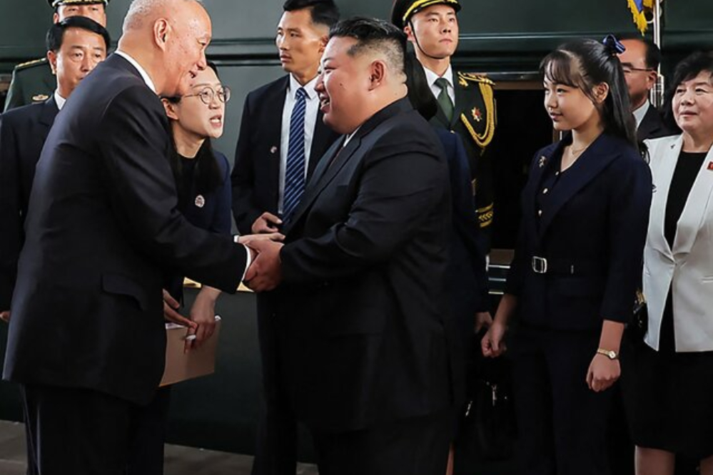 金正恩女儿访华引发其继任传闻
