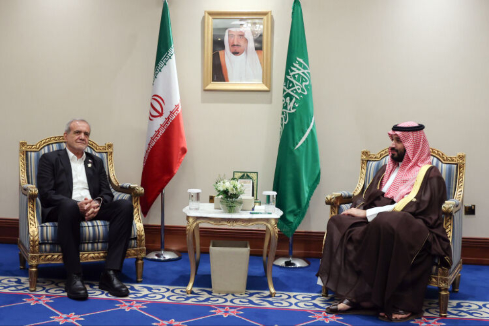 پزشکیان در دیدار با ولیعهد سعودی: مسئولیت عربستان سنگین‌تر از همیشه است