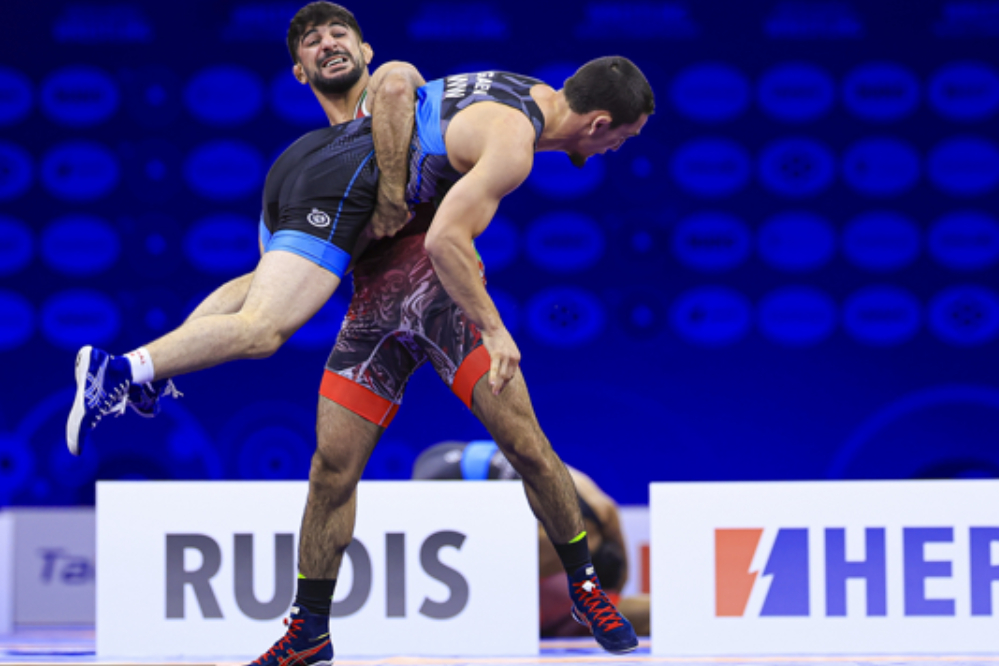 تمجید اتحادیه جهانی کشتی از قهرمانی فرنگی ایران