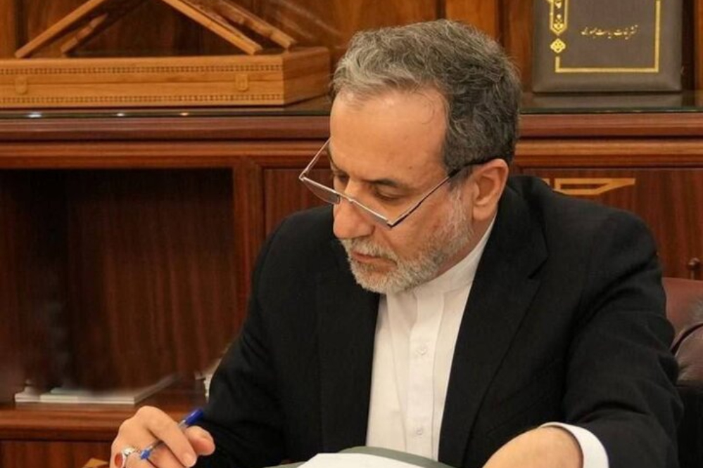 نامه عراقچی به گوترش در مورد غیرقانونی بودن بازگرداندن قطعنامه‌های لغوشده