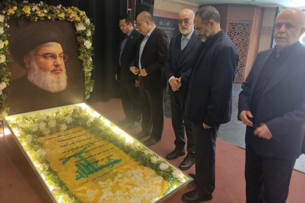 משלחת פרלמנטרית איראנית משתתפת בציון יום השנה למותם של סייד נסראללה וסיד סאפי אל-דין.