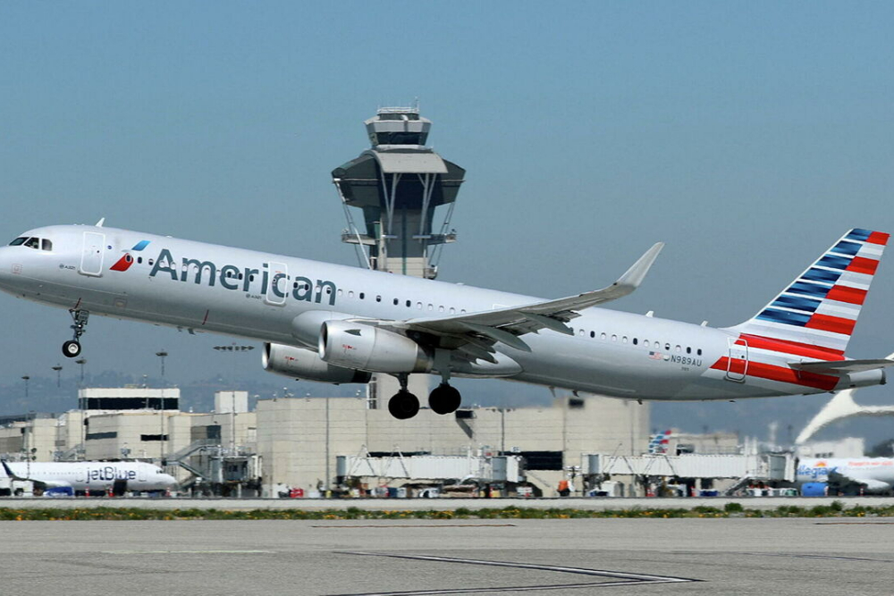 در پی تعطیلی‌ دولت،‌ پروازها به شهرهای کوچک آمریکا متوقف می‌شود