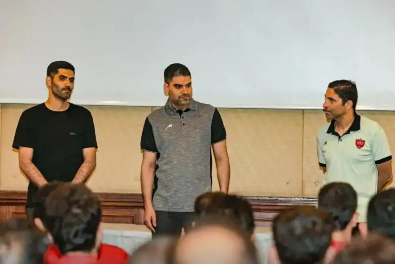 پرسپولیس از لیگ شرق آسیا بازیکن می‌گیرد؟