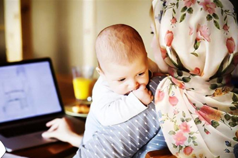 جزئیات جدید کاهش سن بازنشستگی مادران شاغل در قانون حمایت از خانواده