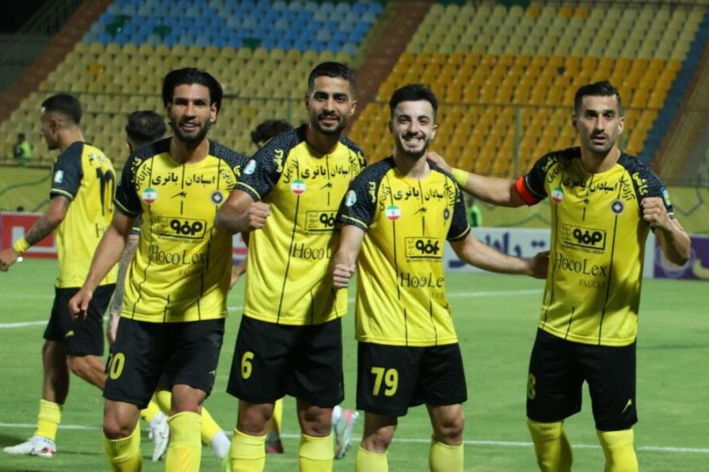 طلایی‌پوشان سپاهان برنده از آبادان بیرون آمدند