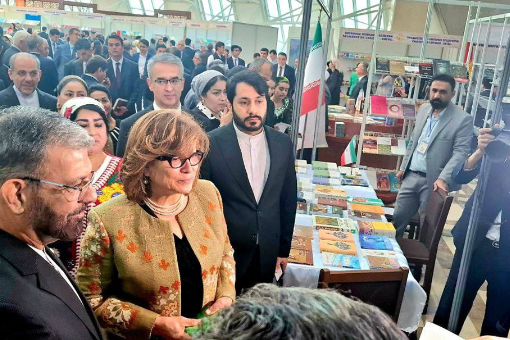 افتتاح سیزدهمین نمایشگاه بین‌المللی کتاب دوشنبه با حضور ایران