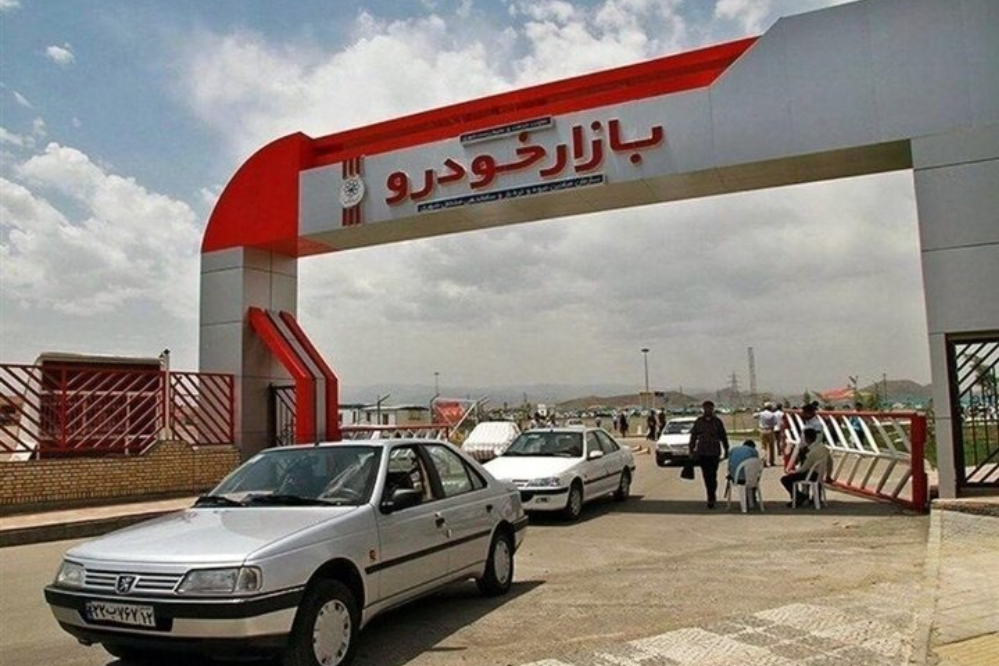 اختلاف قیمت خودروهای ثبت‌نامی ایران‌خودرو با بازار