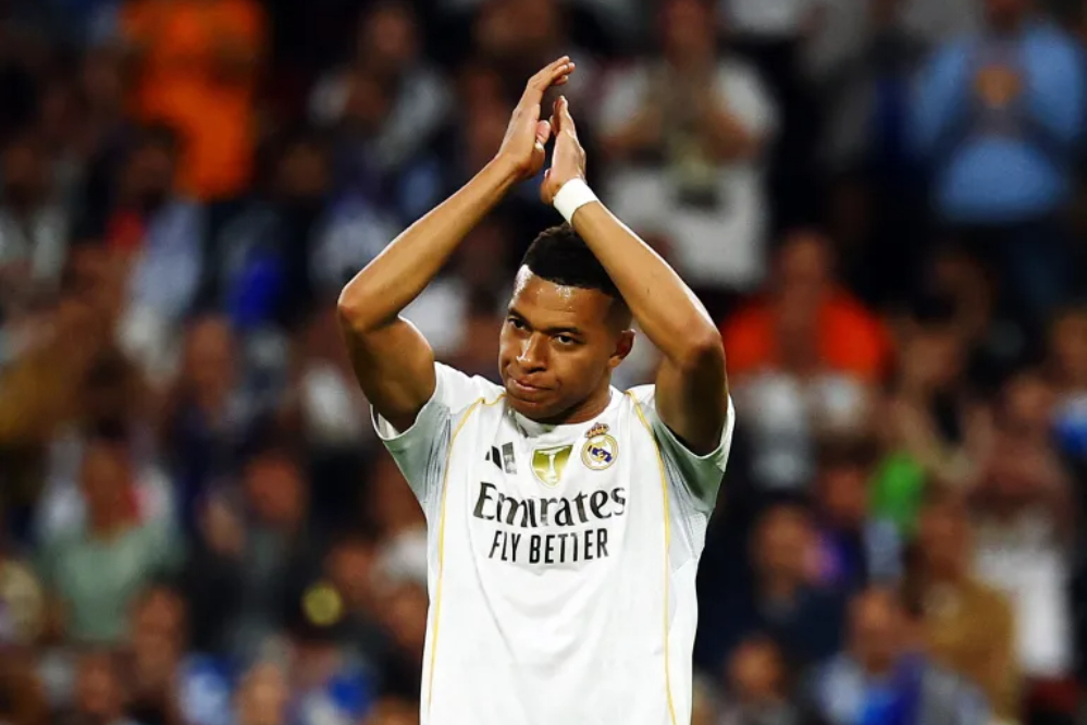 گزینه مورد علاقه ام‌باپه برای هدایت رئال مادرید