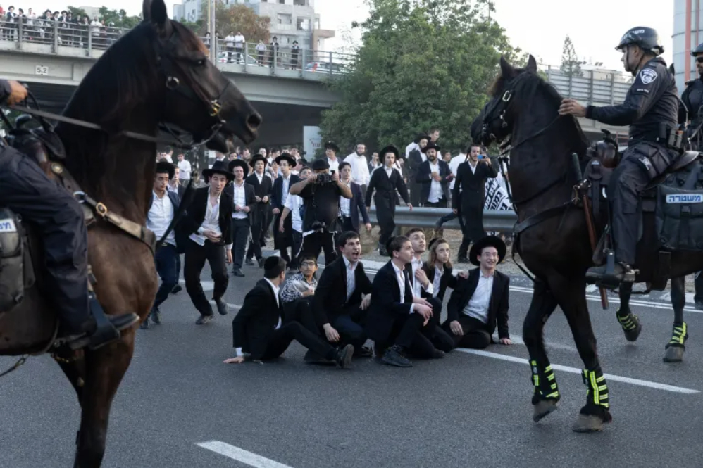 ישראל בין כאוס לדילמה ביטחונית