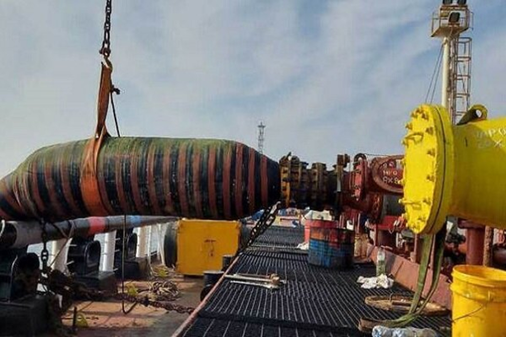 Иран стал пятой страной, обладающей технологией производства плавучих шлангов для транспортировки нефти